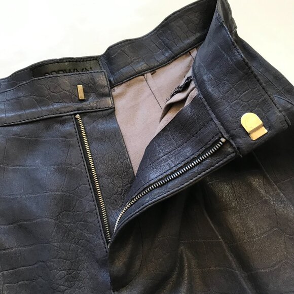 SPRWMN Deep Pleat Trouser Leather Shorts Womens Small Navy Blue High Rise Cuffed - Picture 6 of 11